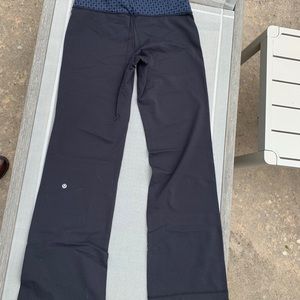 Lululemon flared yoga pant | 10 reg
